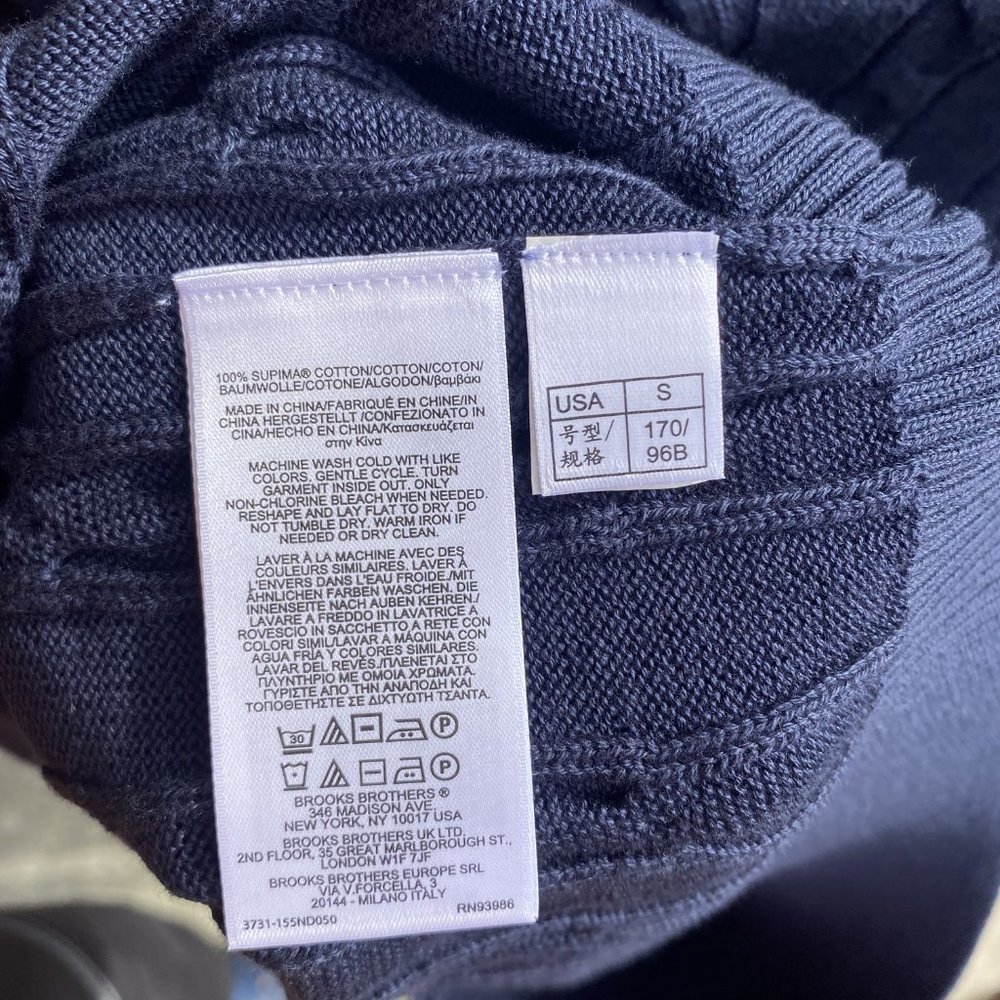 Brooks Brothers Navy Cable Knit Sweater. Size S - Picture 4 of 4